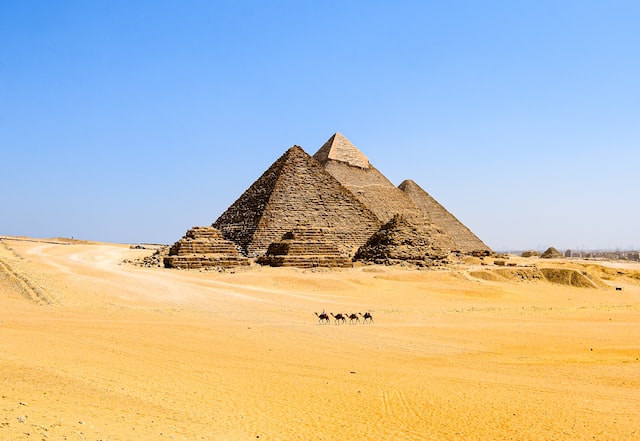 pyramides de gizeh egypte